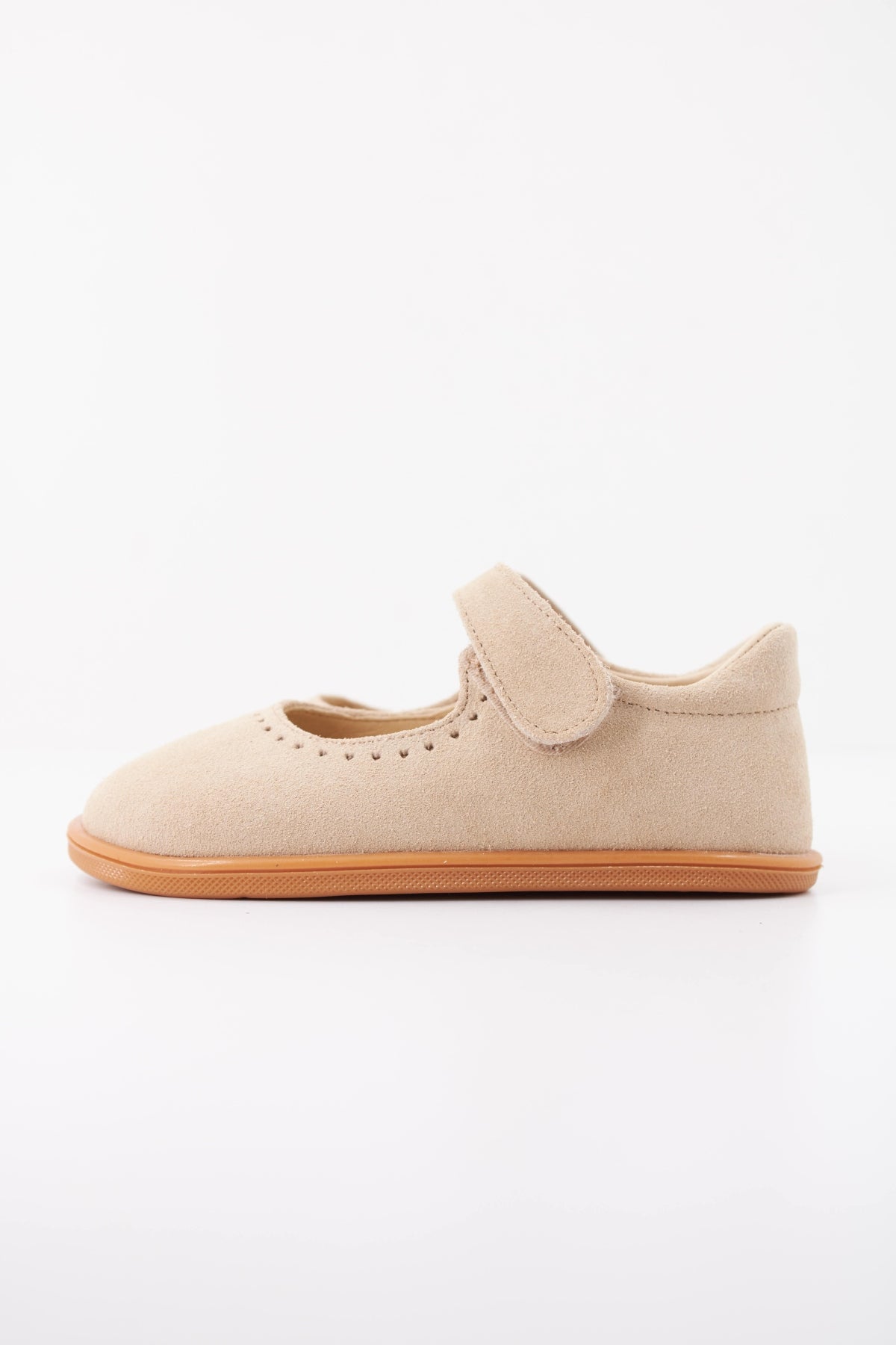 BLANDITOS DELHIBD ZAPATO CINTA en color DUNA  (1)
