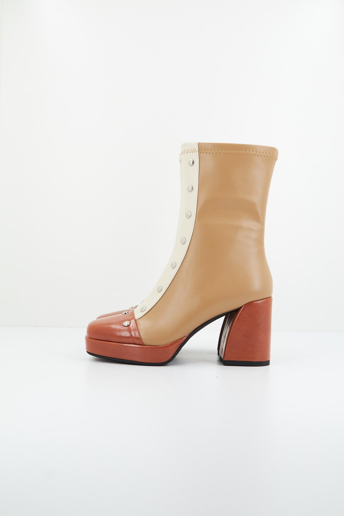 NOA HARMON MARIANNE en color MLTCUERO  (1)