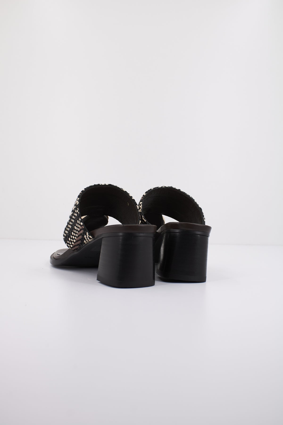 NOA HARMON N en color MLTMRRN  (3)