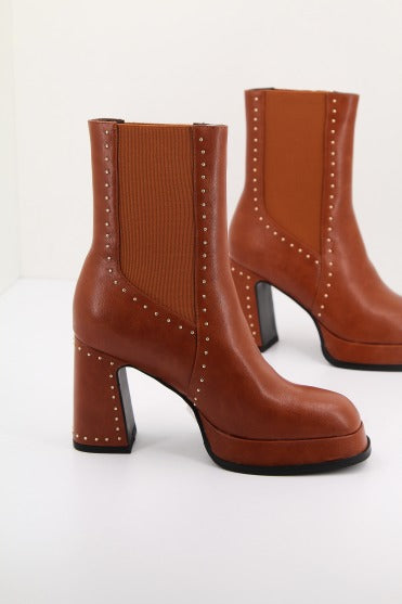 NOA HARMON JOHN en color CUERO  (1)