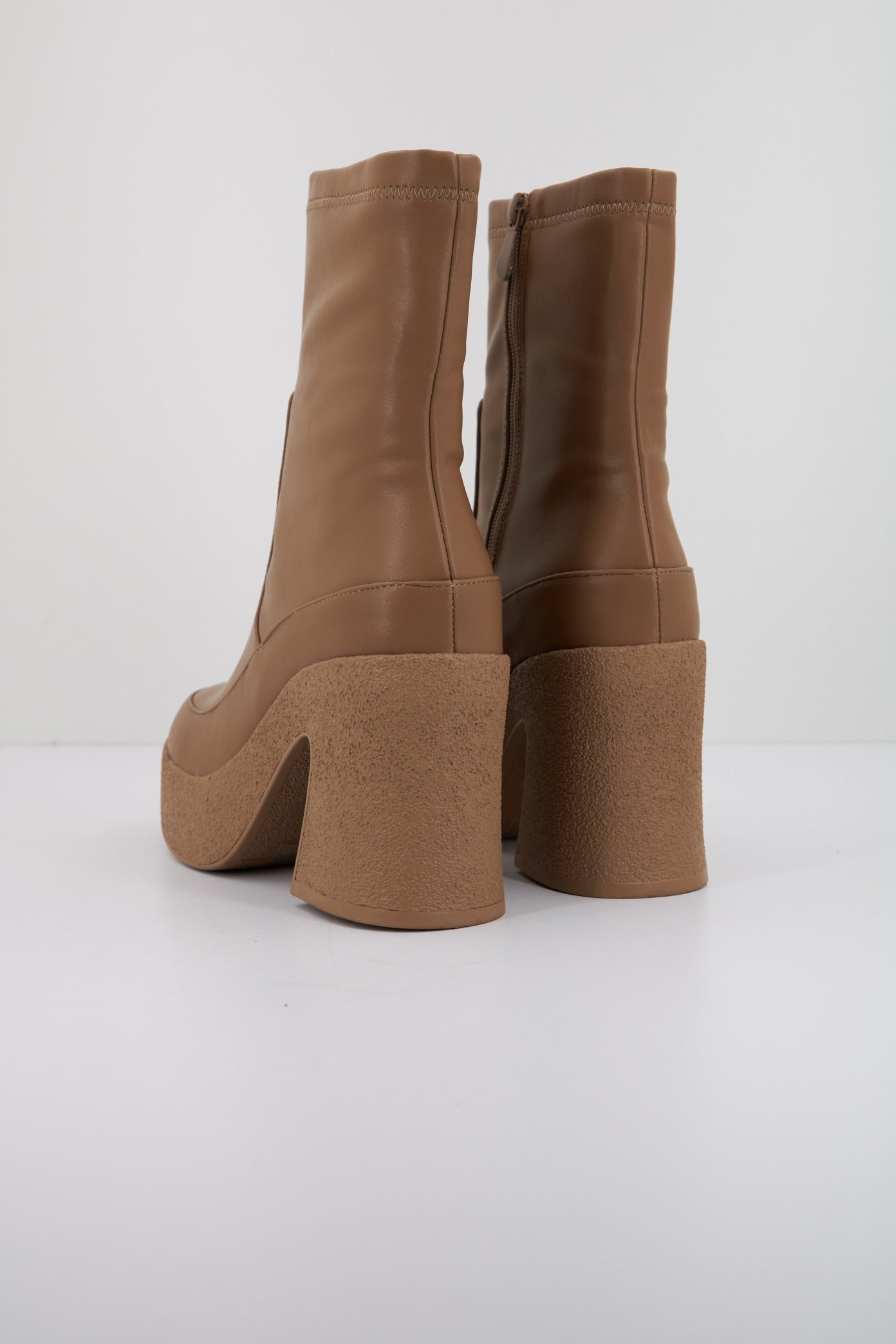 NOA HARMON VINCI en color TAUPE  (3)