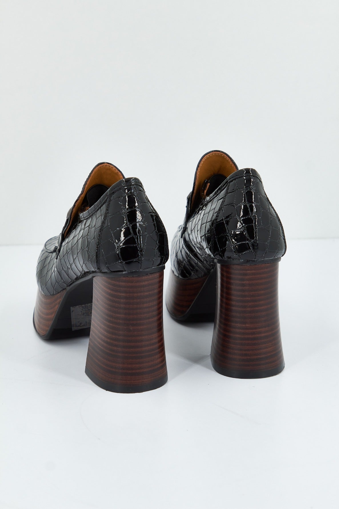 NOA HARMON ABY en color NEGRO  (3)