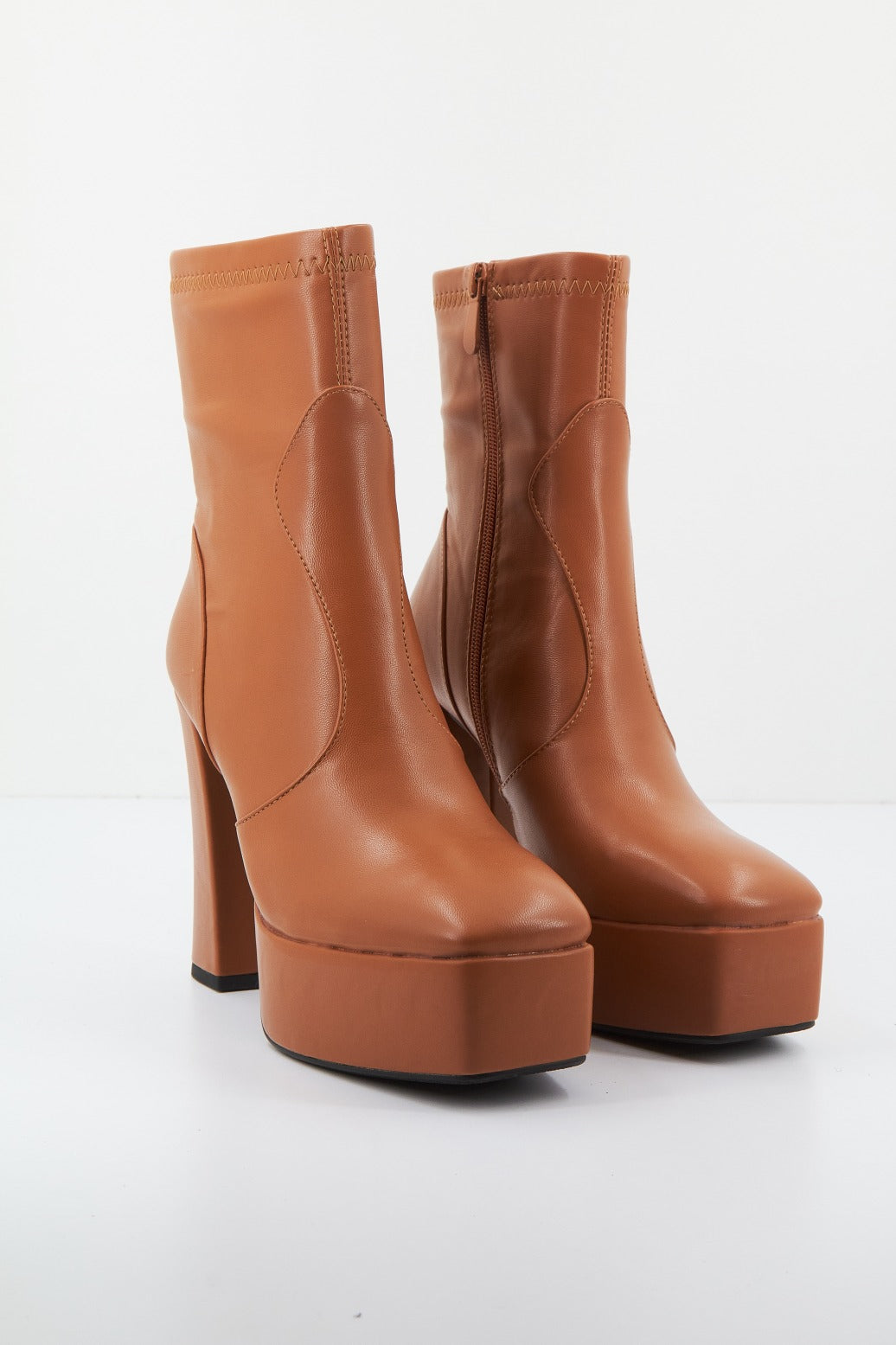 NOA HARMON N  en color CUERO  (1)