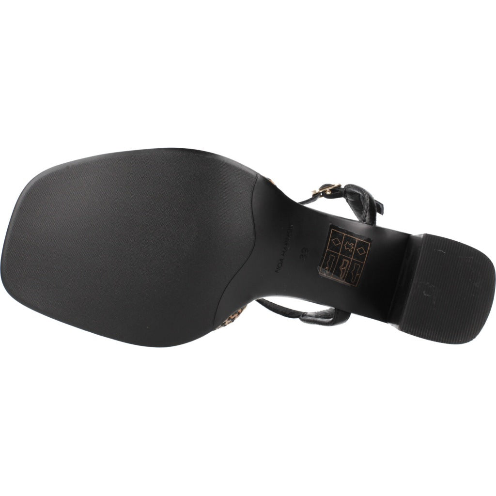 NOA HARMON CARMEN en color NGRCUE  (6)