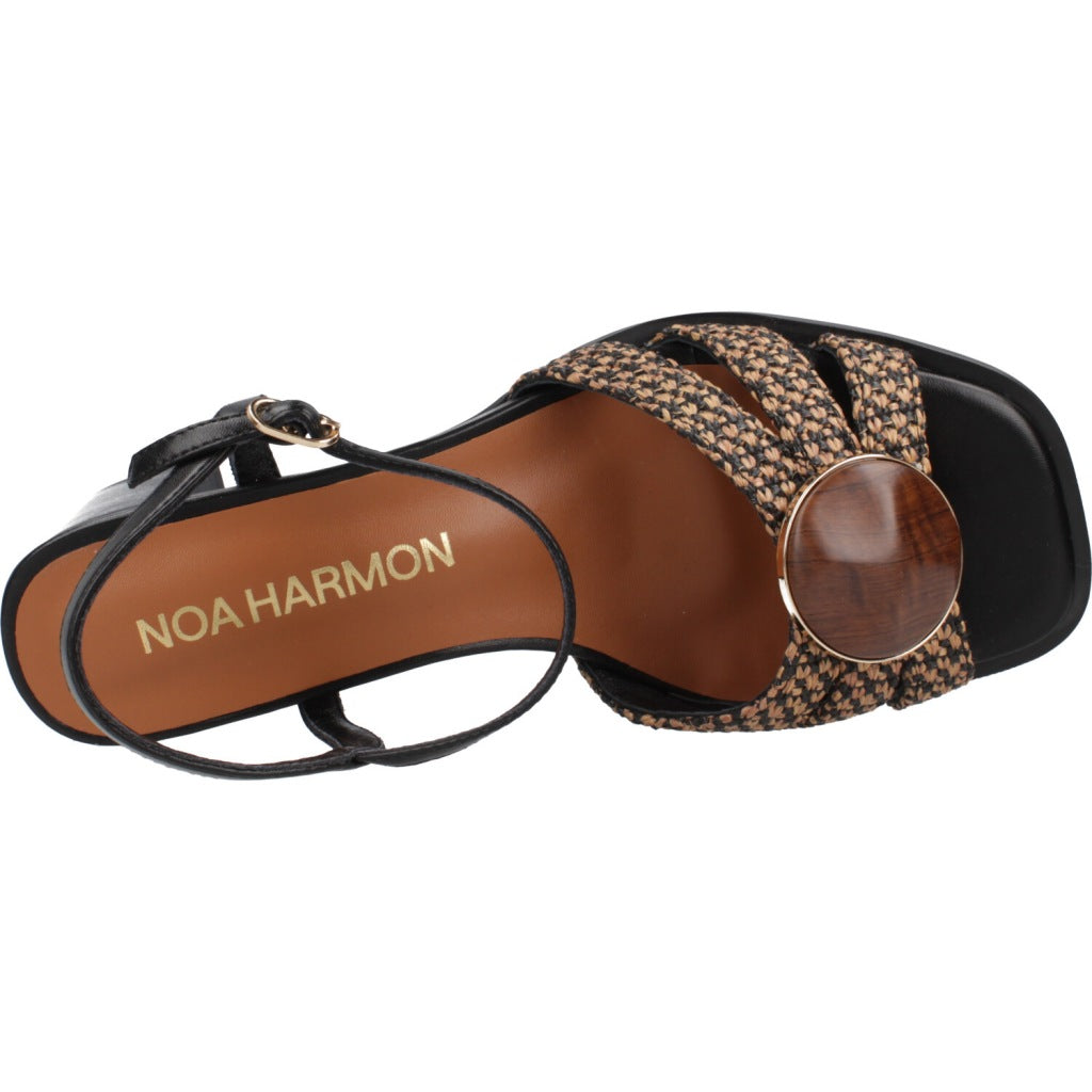 NOA HARMON CARMEN en color NGRCUE  (7)