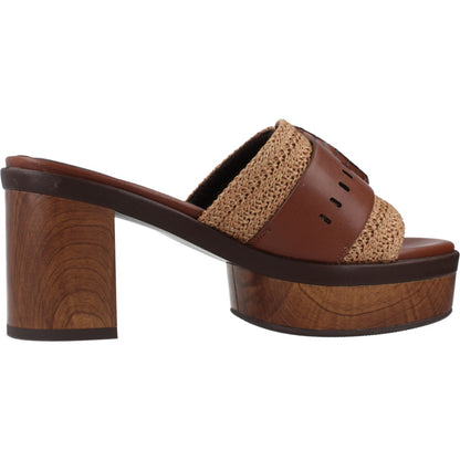 NOA HARMON VALERIA en color CUERO  (4)