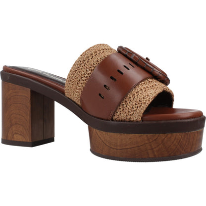 NOA HARMON VALERIA en color CUERO  (5)