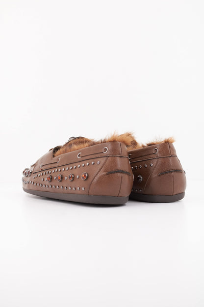 NOA HARMON N ZAPATO CASUA en color MRNCLR  (4)