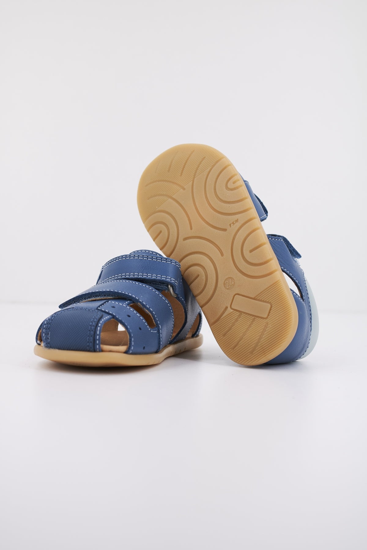 PABLOSKY P en color SAVANABLU  (4)