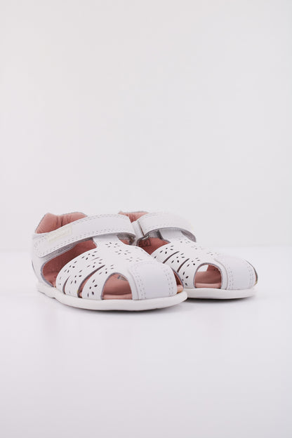 PABLOSKY P en color BLANCO  (2)