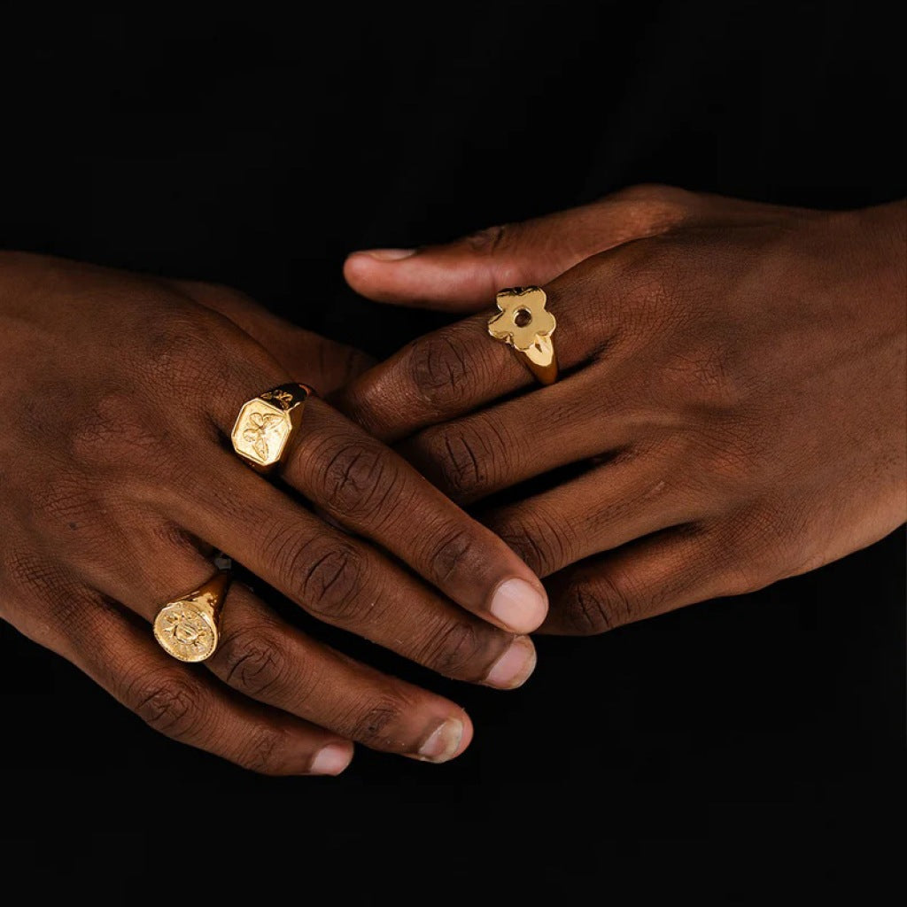 TWOJEYS  FLOWER RING en color ORO  (5)