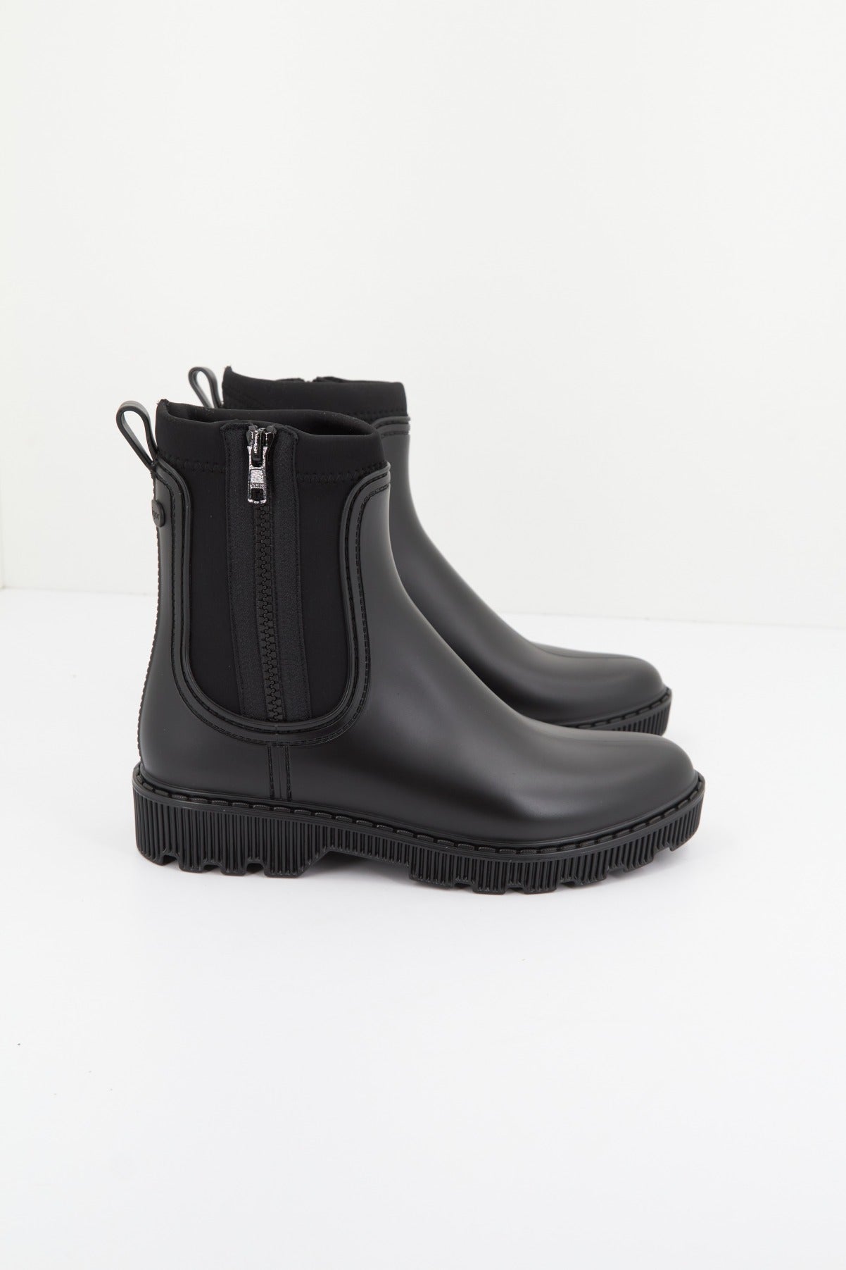 IGOR SOHO NEO MC en color NEGRO  (1)