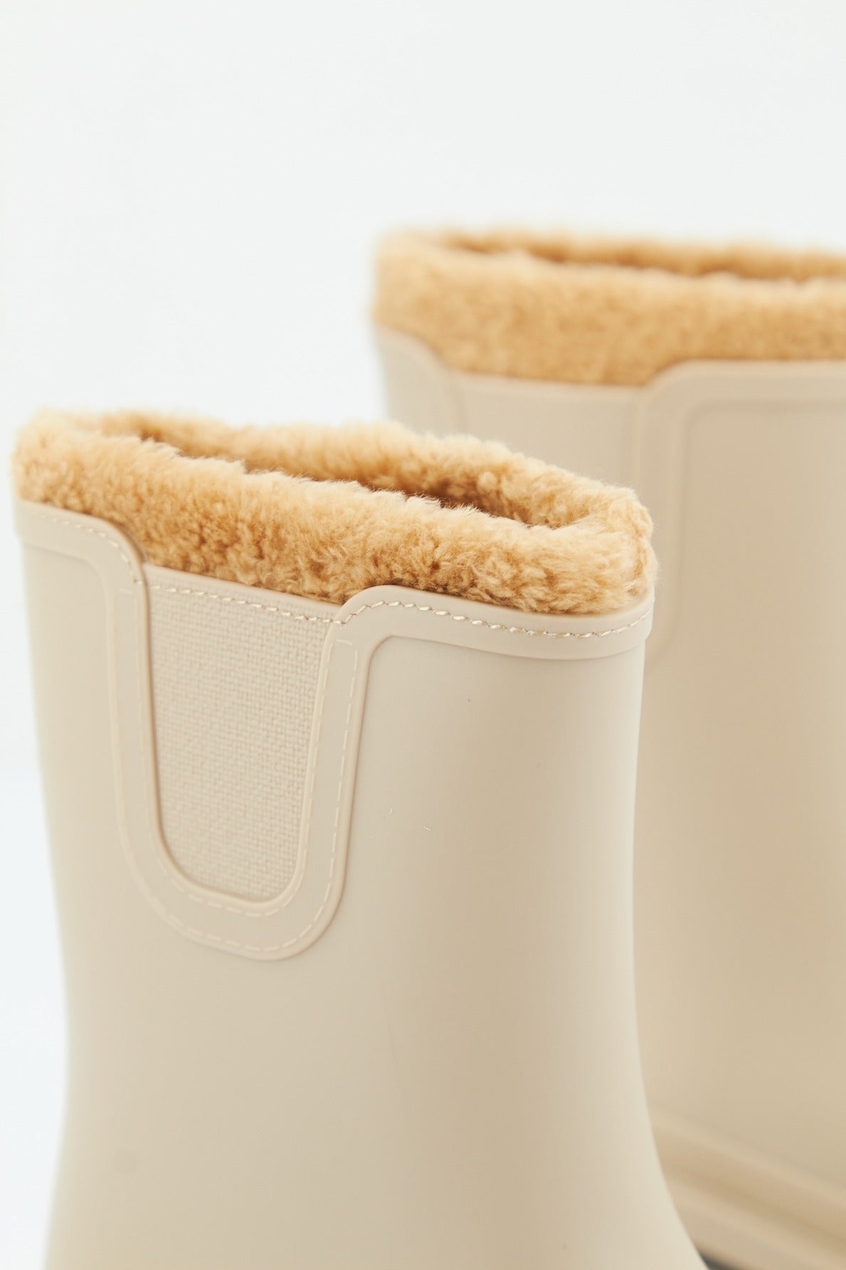 IGOR TOKIO en color BEIGE  (3)