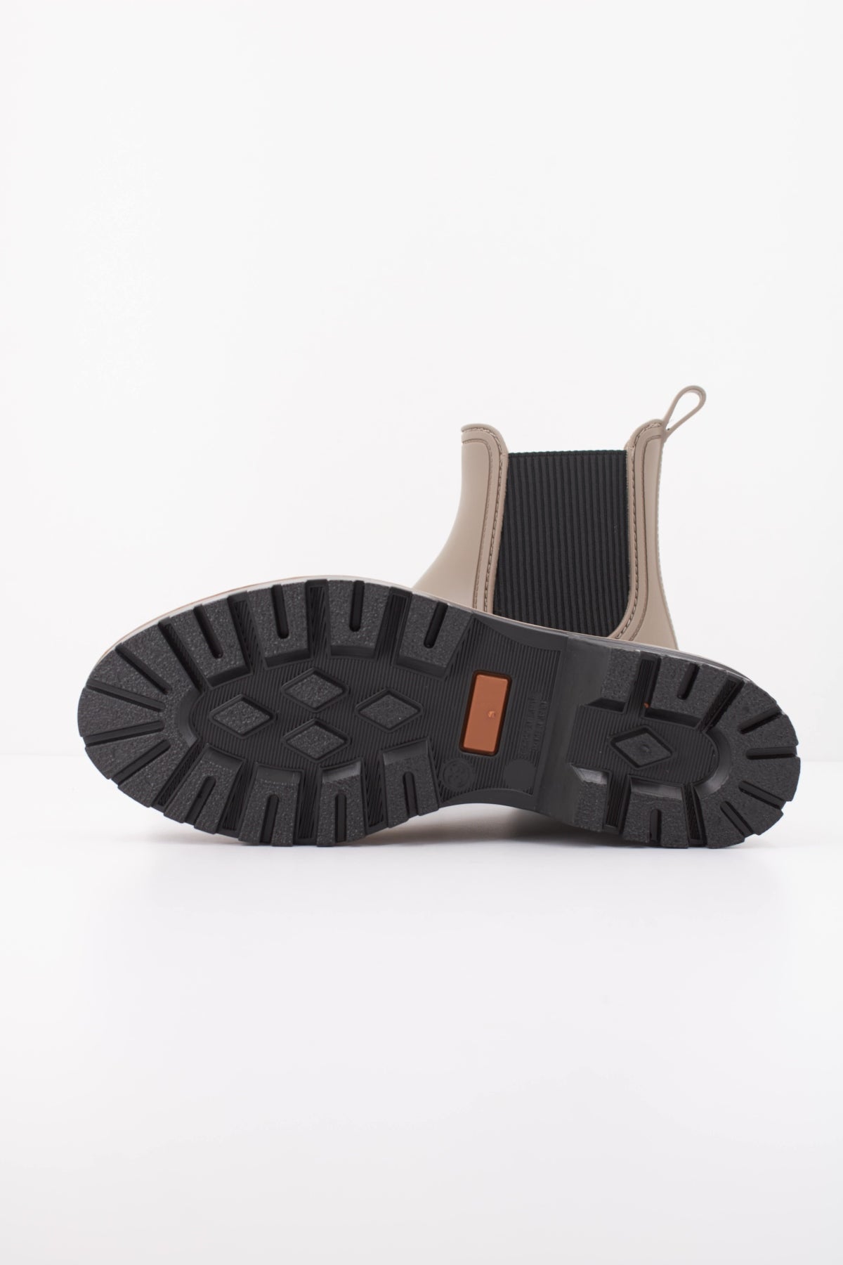 IGOR TRAK TRI en color   (5)