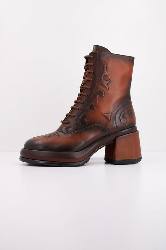 PONS QUINTANA LAURA en color CUERO  (1)