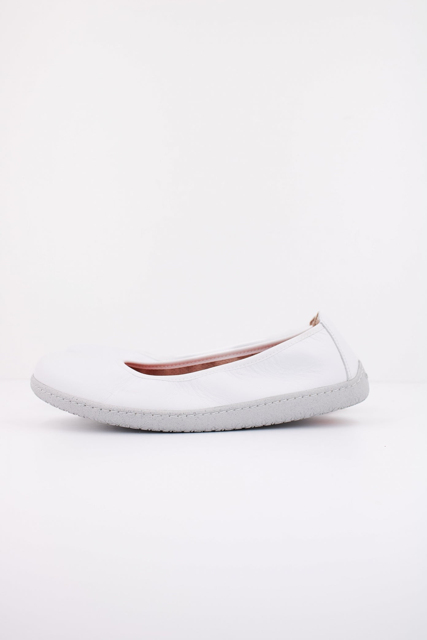 QUONDAM QUEEN en color BLANCO  (1)