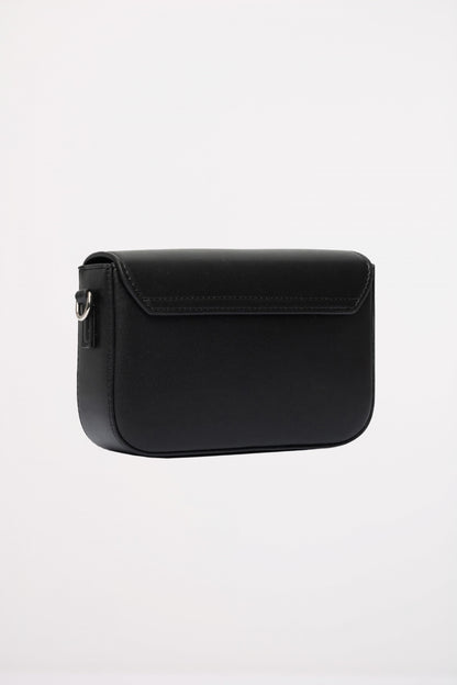 OLIVIA MAREQUE PANTONE en color NGRPE  (2)