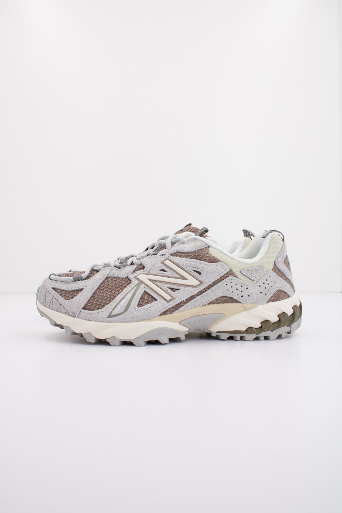 NEW BALANCE ML TE en color TE  (1)