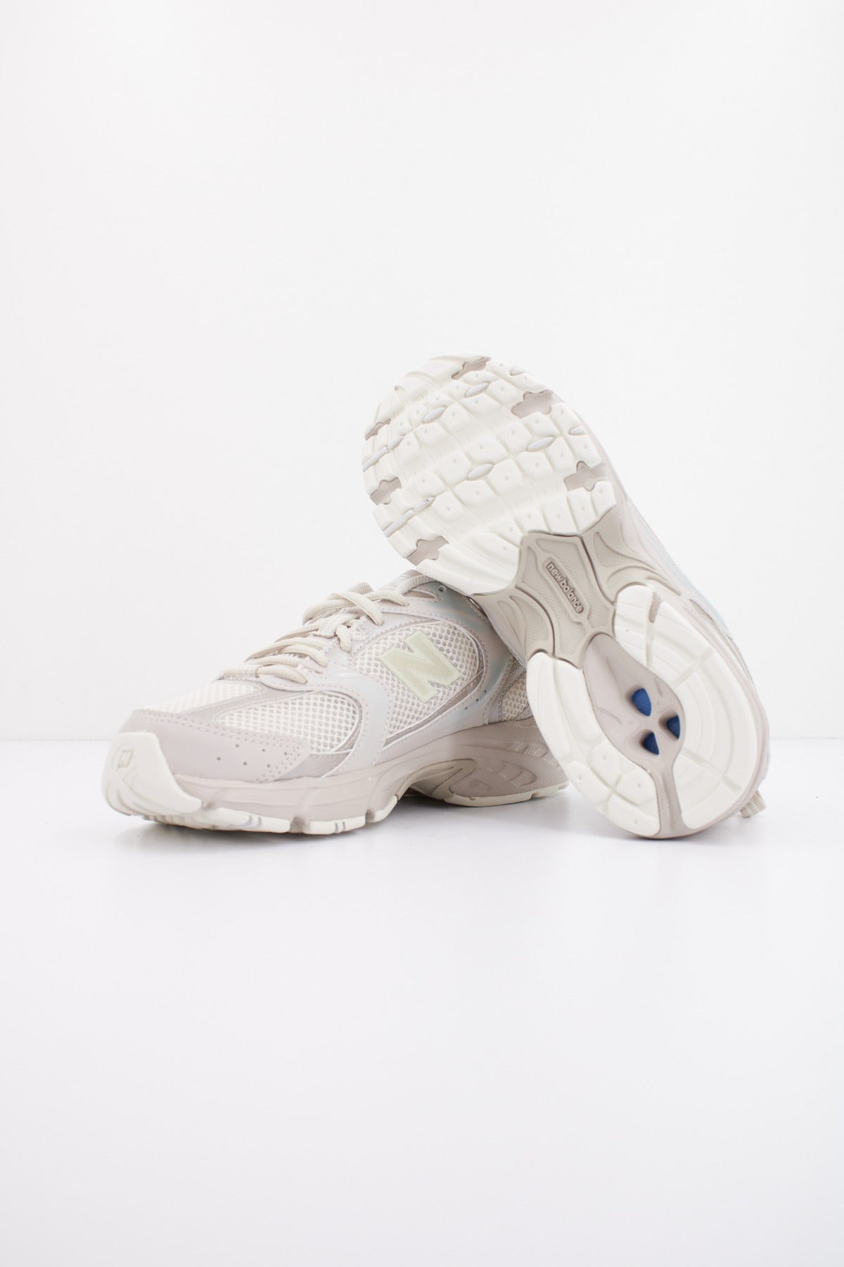 NEW BALANCE MR AA en color AA  (4)