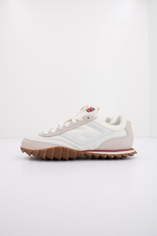 NEW BALANCE URC AC en color AC  (1)
