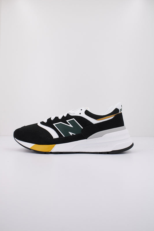 NEW BALANCE U REC en color REC  (1)