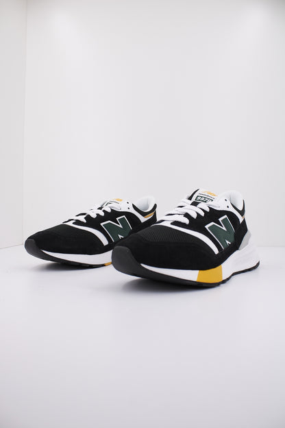 NEW BALANCE U REC en color REC  (2)