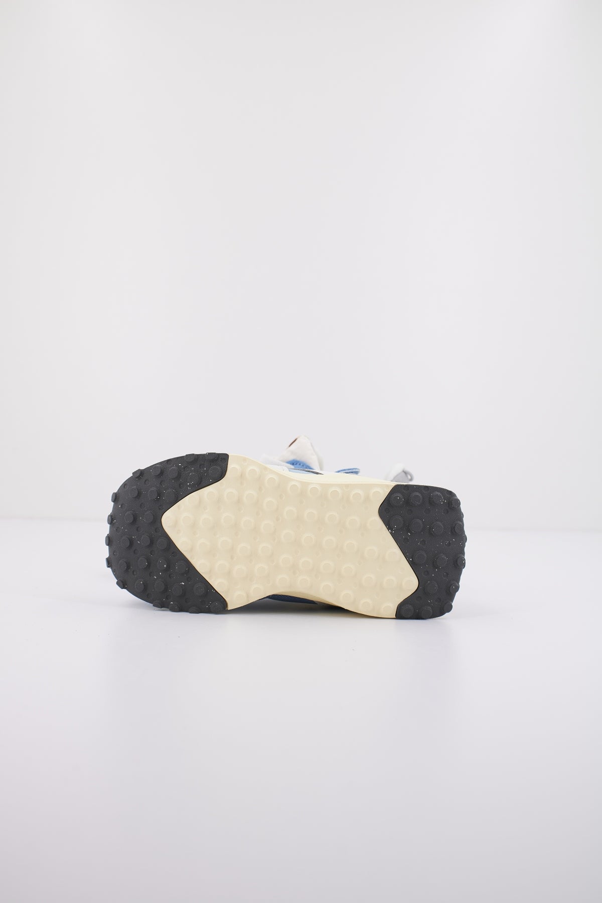 NEW BALANCE INSPIRED en color RA  (4)