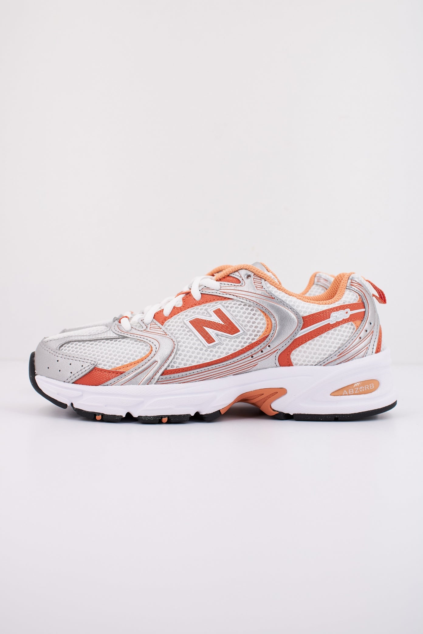 NEW BALANCE MR  en color ADC  (1)