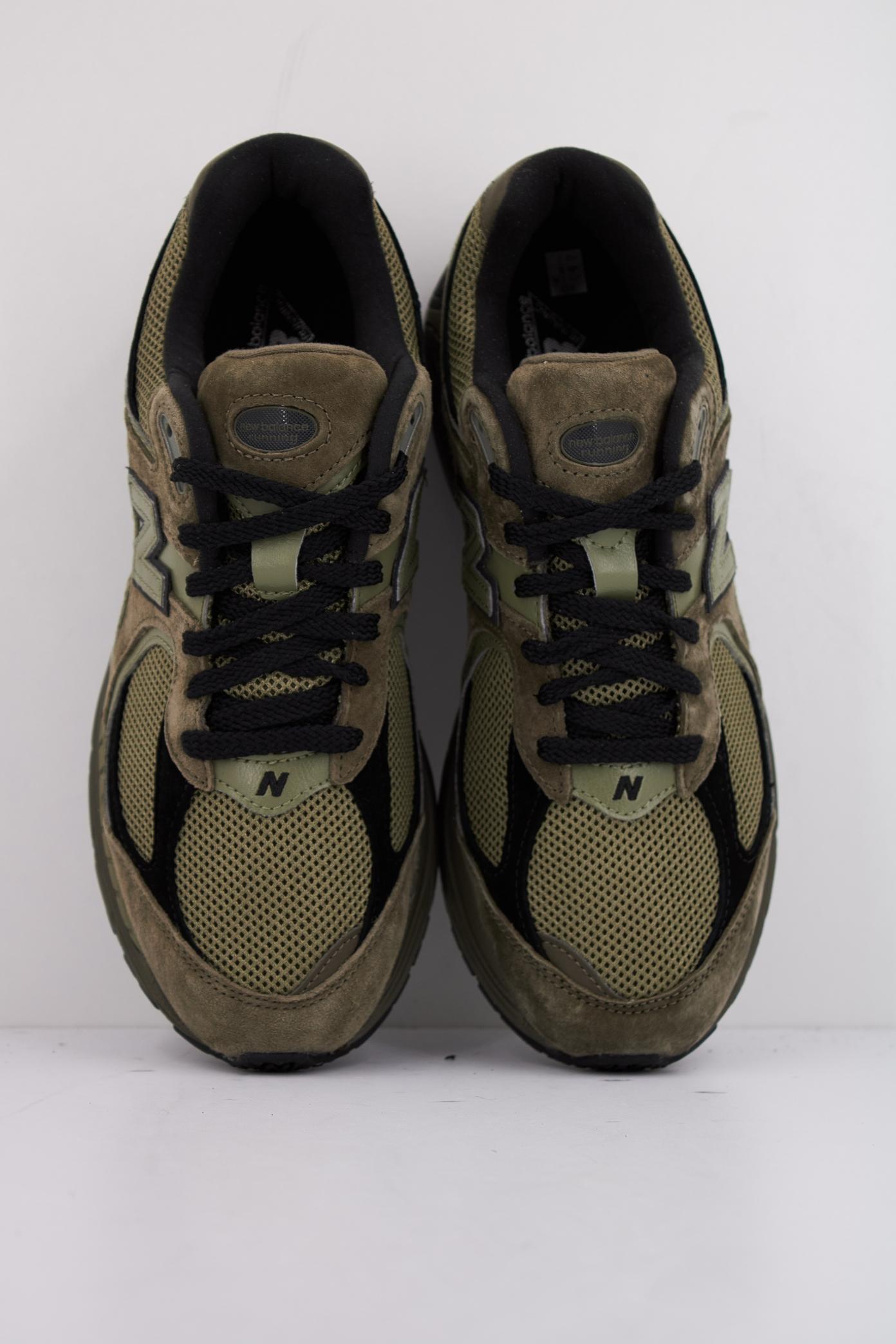 NEW BALANCE M  en color ROL  (3)