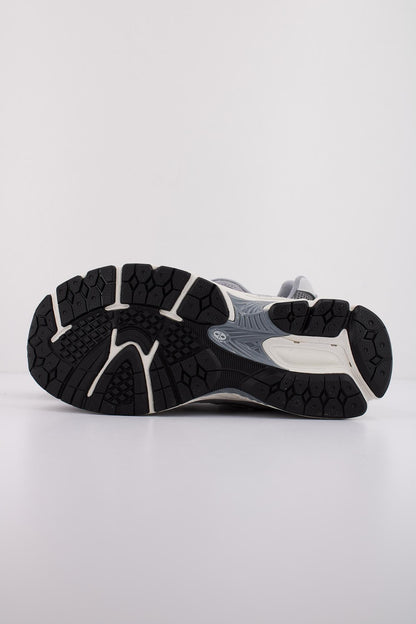 NEW BALANCE GC  en color ST  (5)