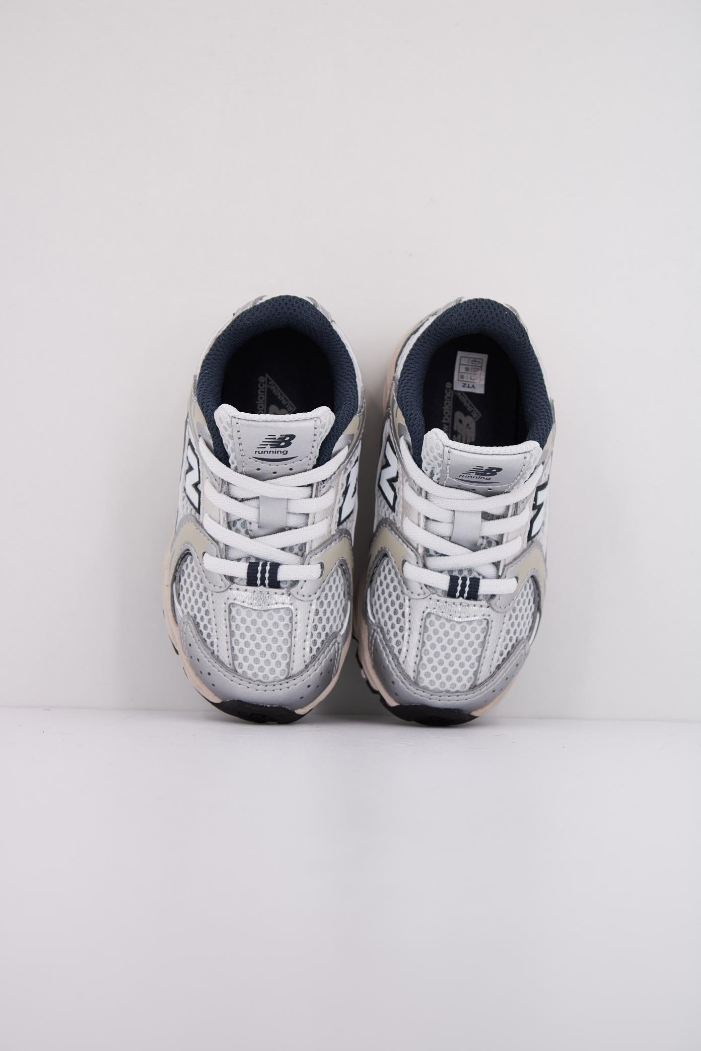 NEW BALANCE IZ KA KIDS en color KA  (3)