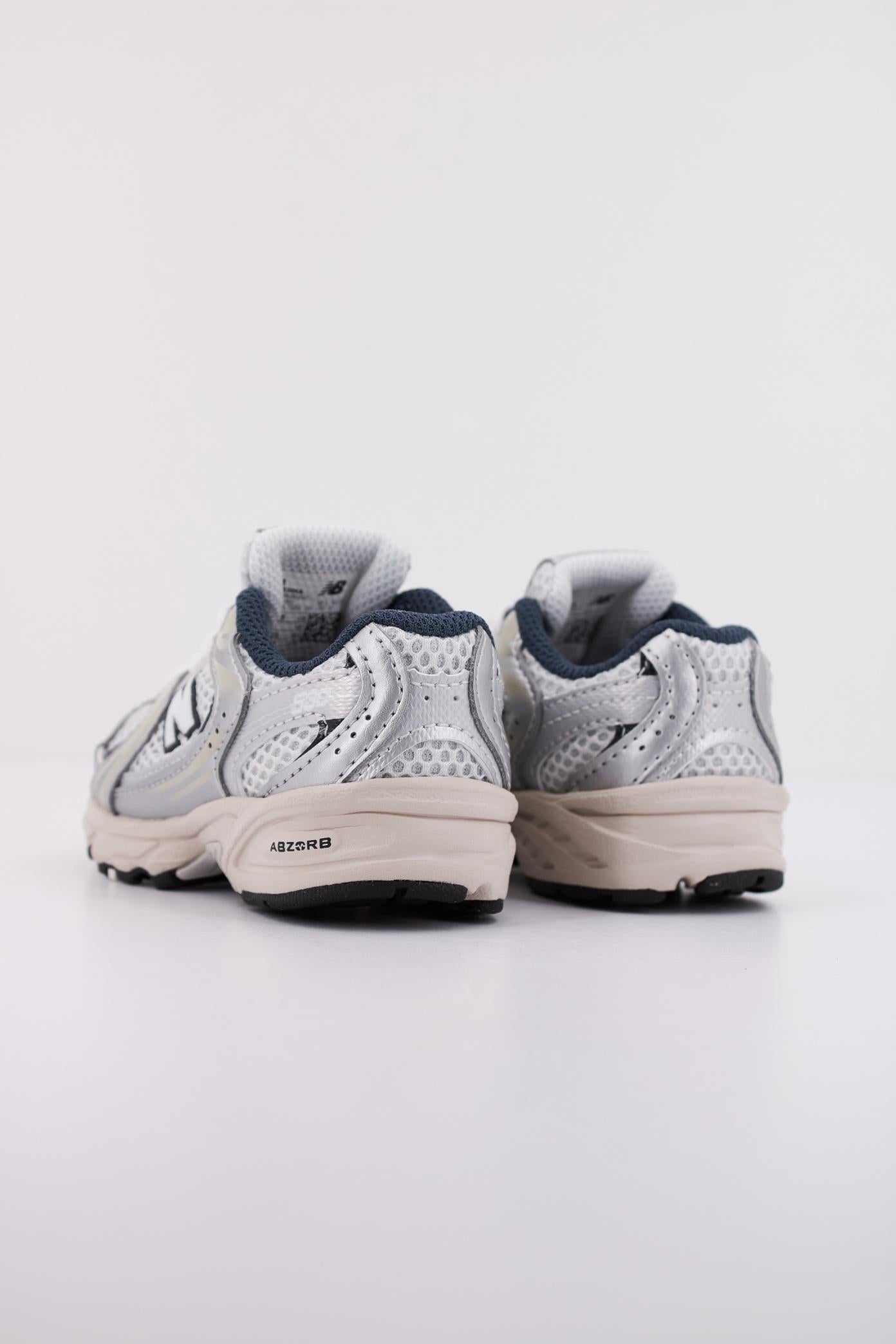 NEW BALANCE IZ KA KIDS en color KA  (4)