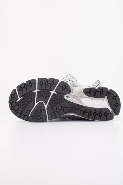 NEW BALANCE U  en color RCE  (5)