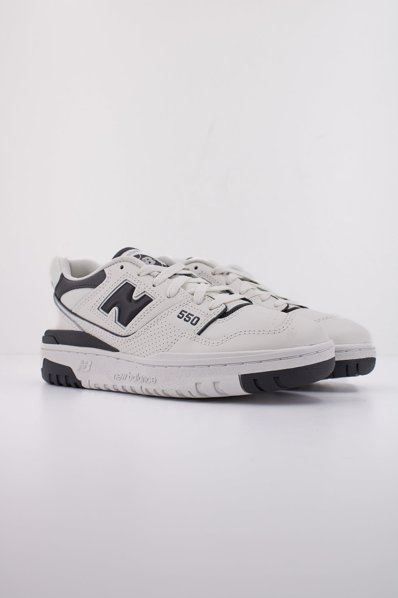 NEW BALANCE BBW BH  en color BH  (2)