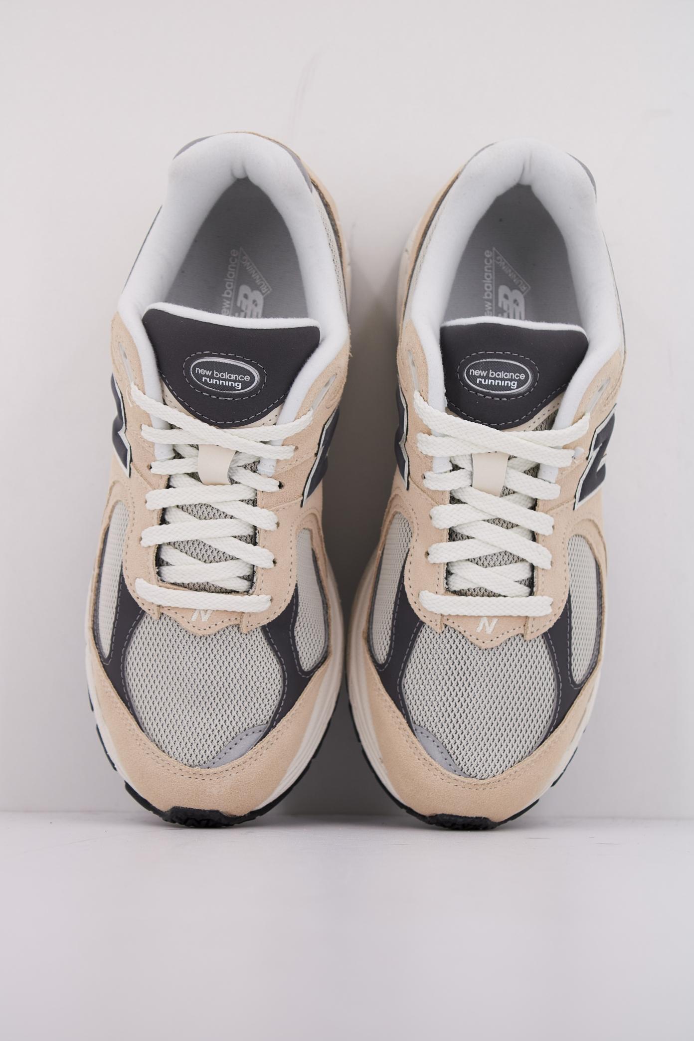 NEW BALANCE M  en color RFA  (3)