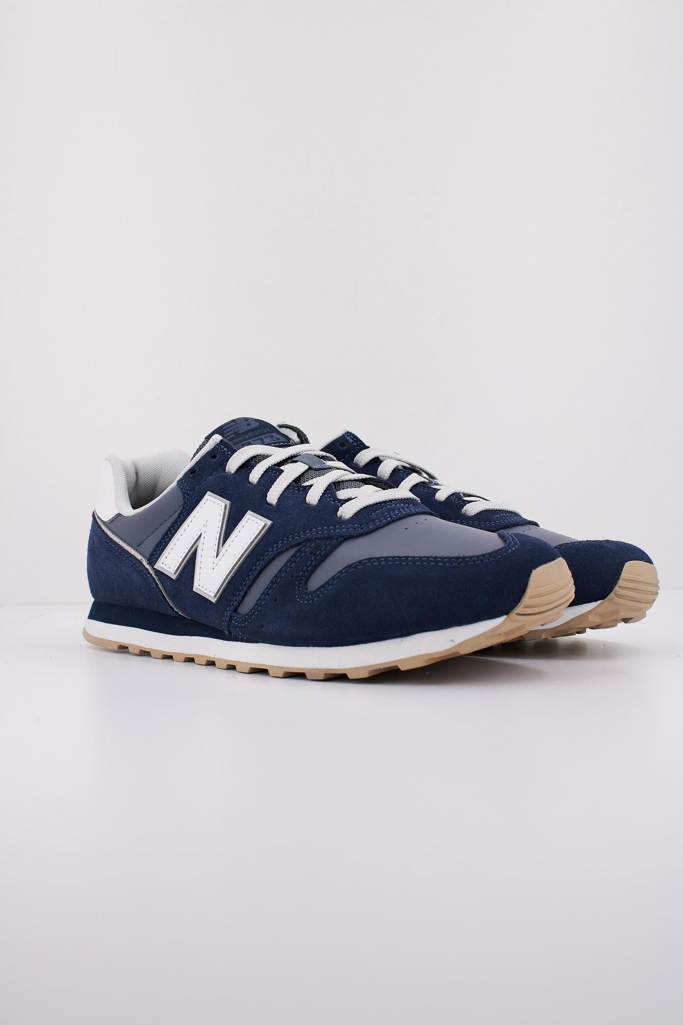 NEW BALANCE ML en color NV  (2)
