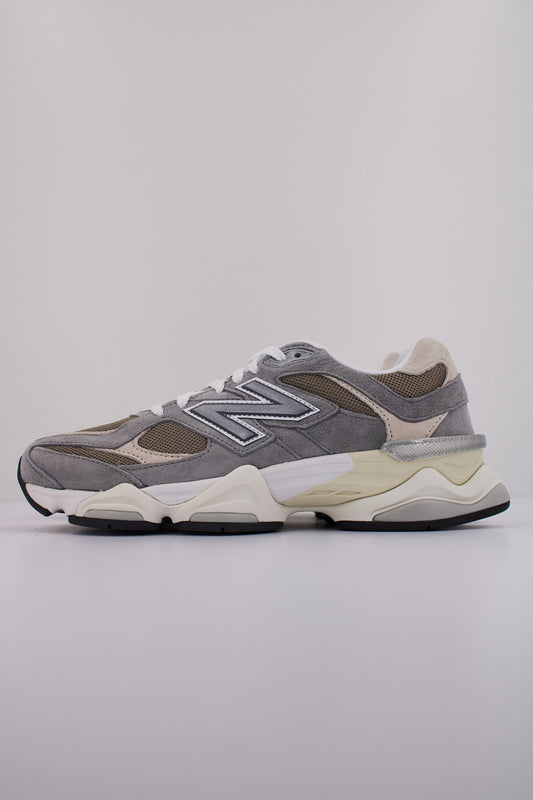 NEW BALANCE U  en color LBA  (1)