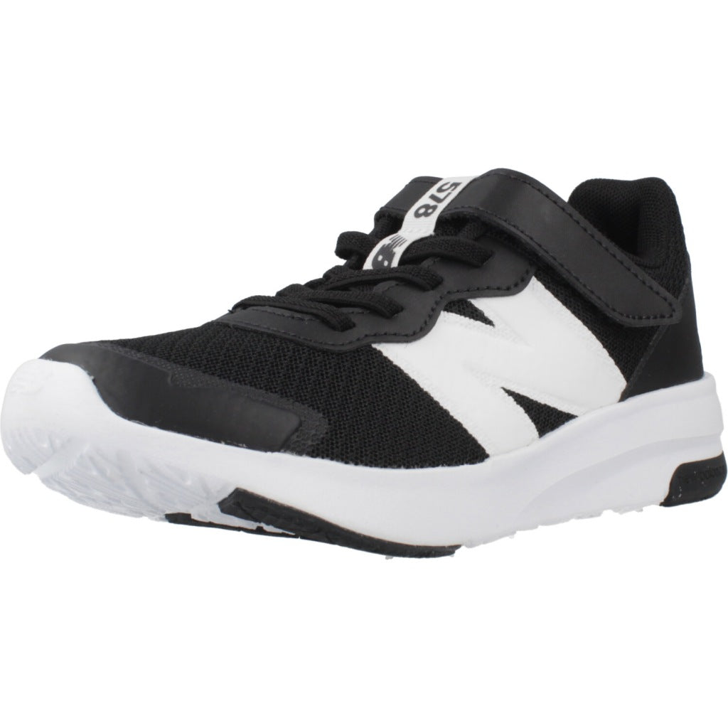NEW BALANCE PT en color BK  (1)