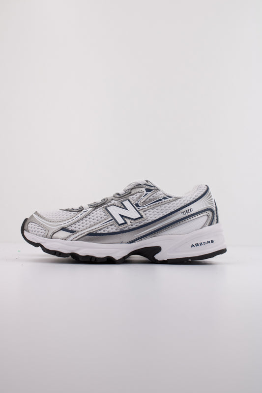 NEW BALANCE PZ  en color WN  (1)