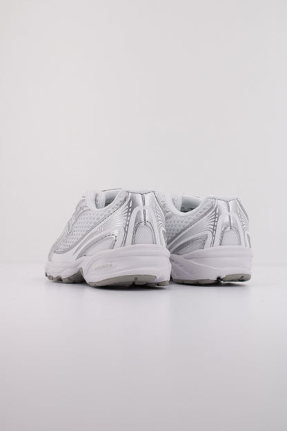 NEW BALANCE IZ  en color WM  (4)