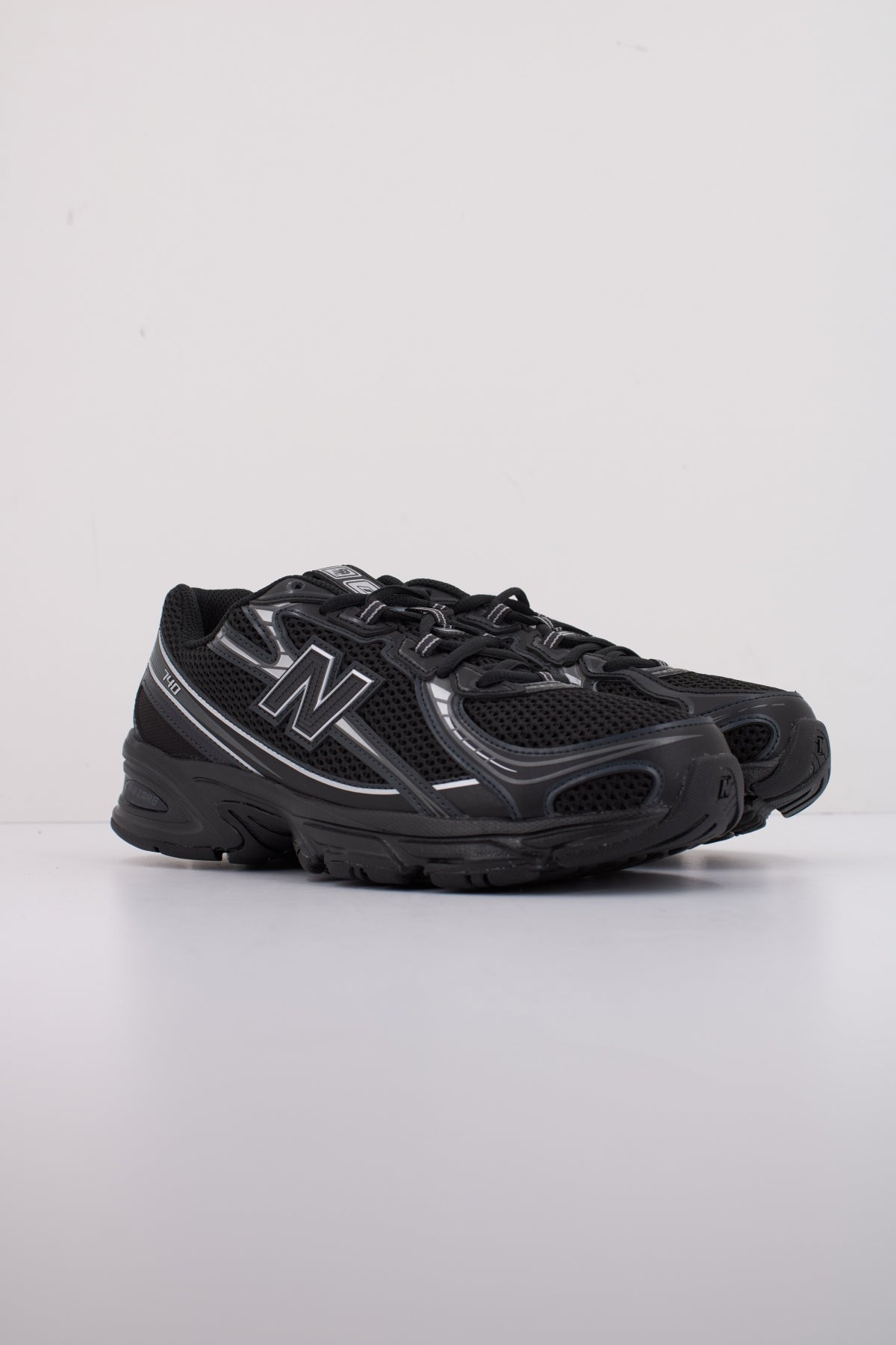 NEW BALANCE U BM en color BM  (2)