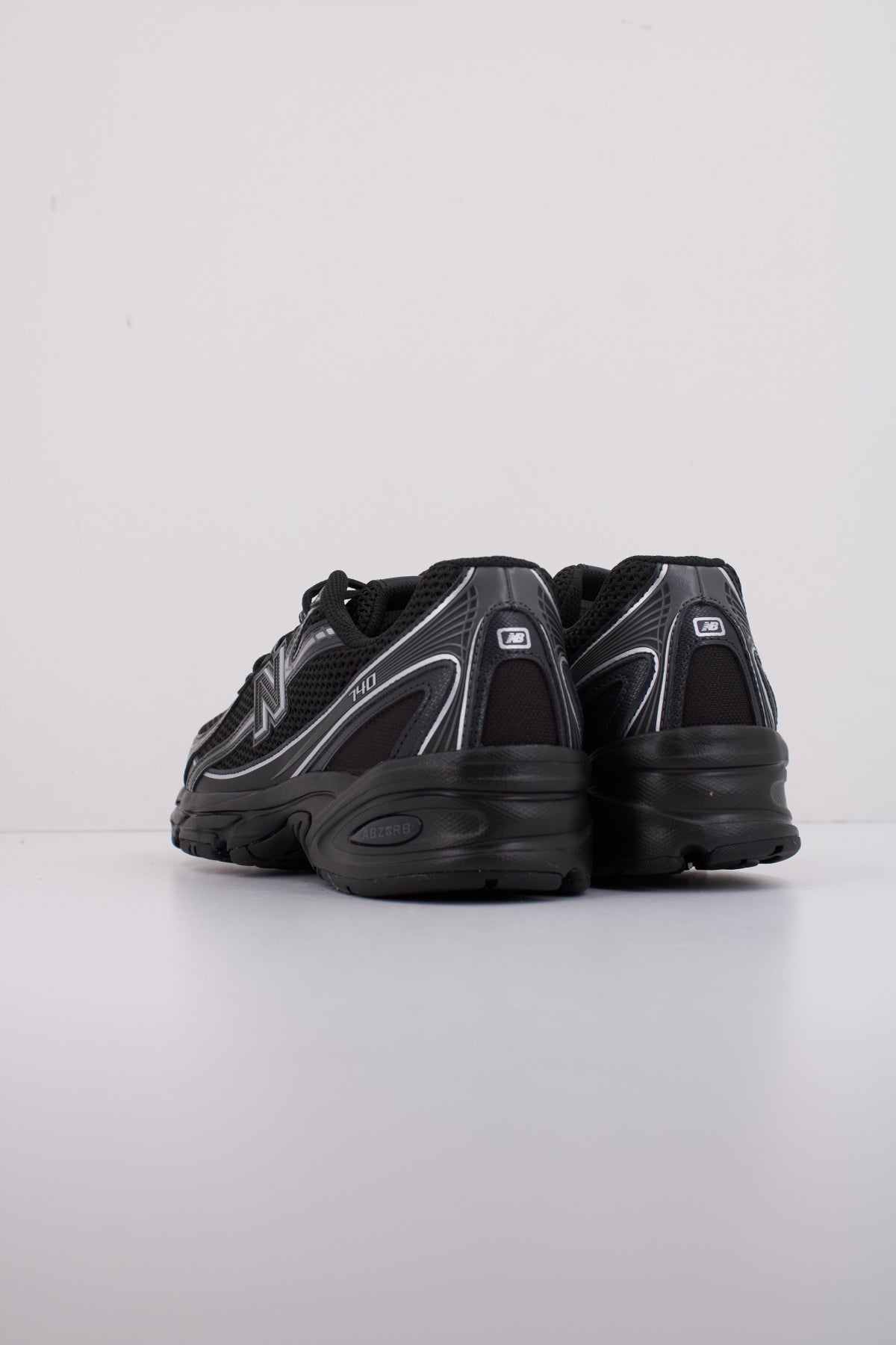 NEW BALANCE U BM en color BM  (4)