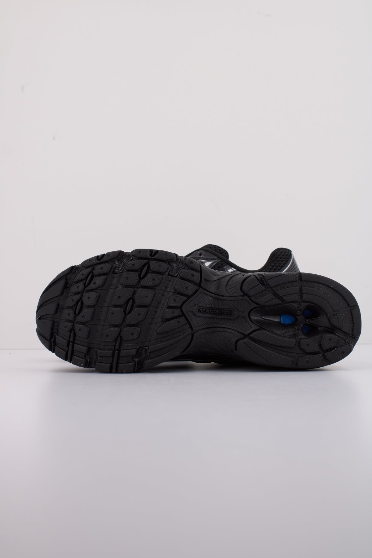 NEW BALANCE U BM en color BM  (5)