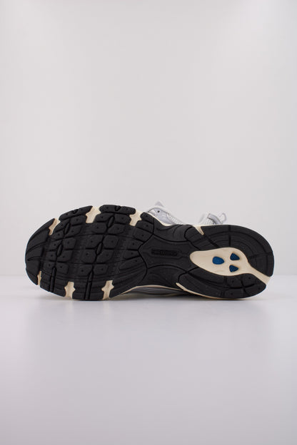 NEW BALANCE US EA en color SEA  (5)
