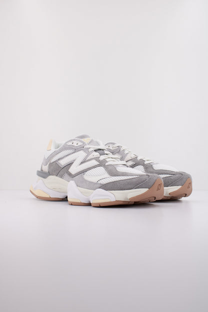 NEW BALANCE U en color AUB  (2)