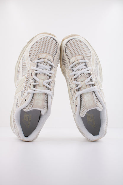 NEW BALANCE U en color KP  (3)