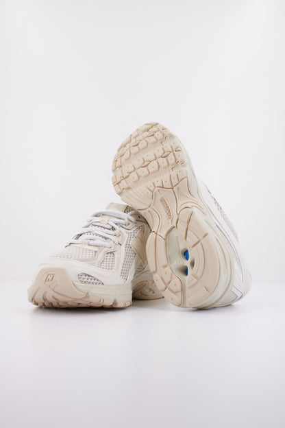 NEW BALANCE U en color KP  (5)