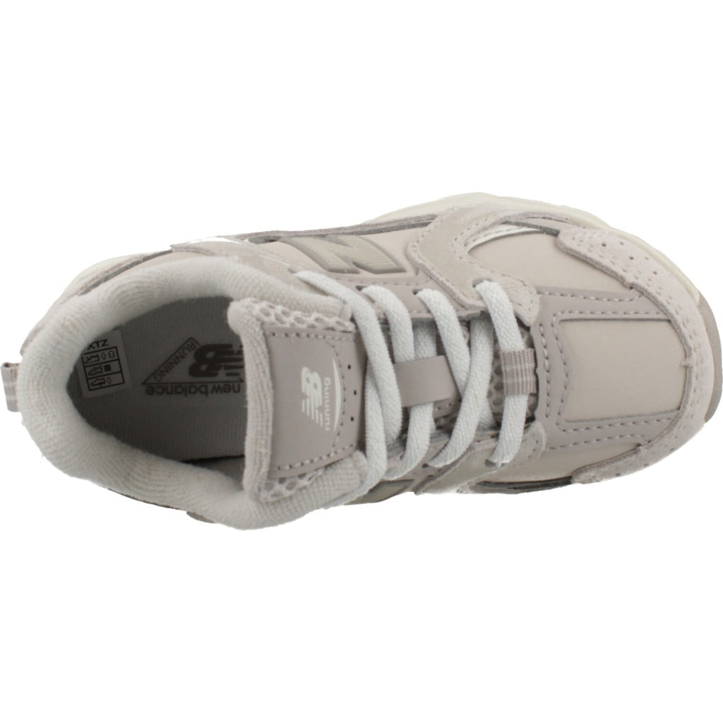 NEW BALANCE IZ en color KE  (7)