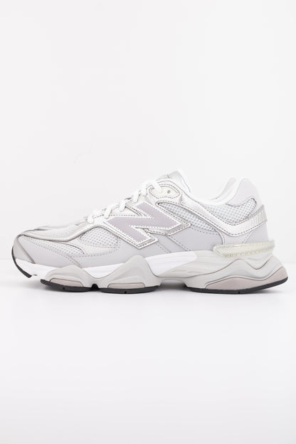 NEW BALANCE U  en color MU  (1)