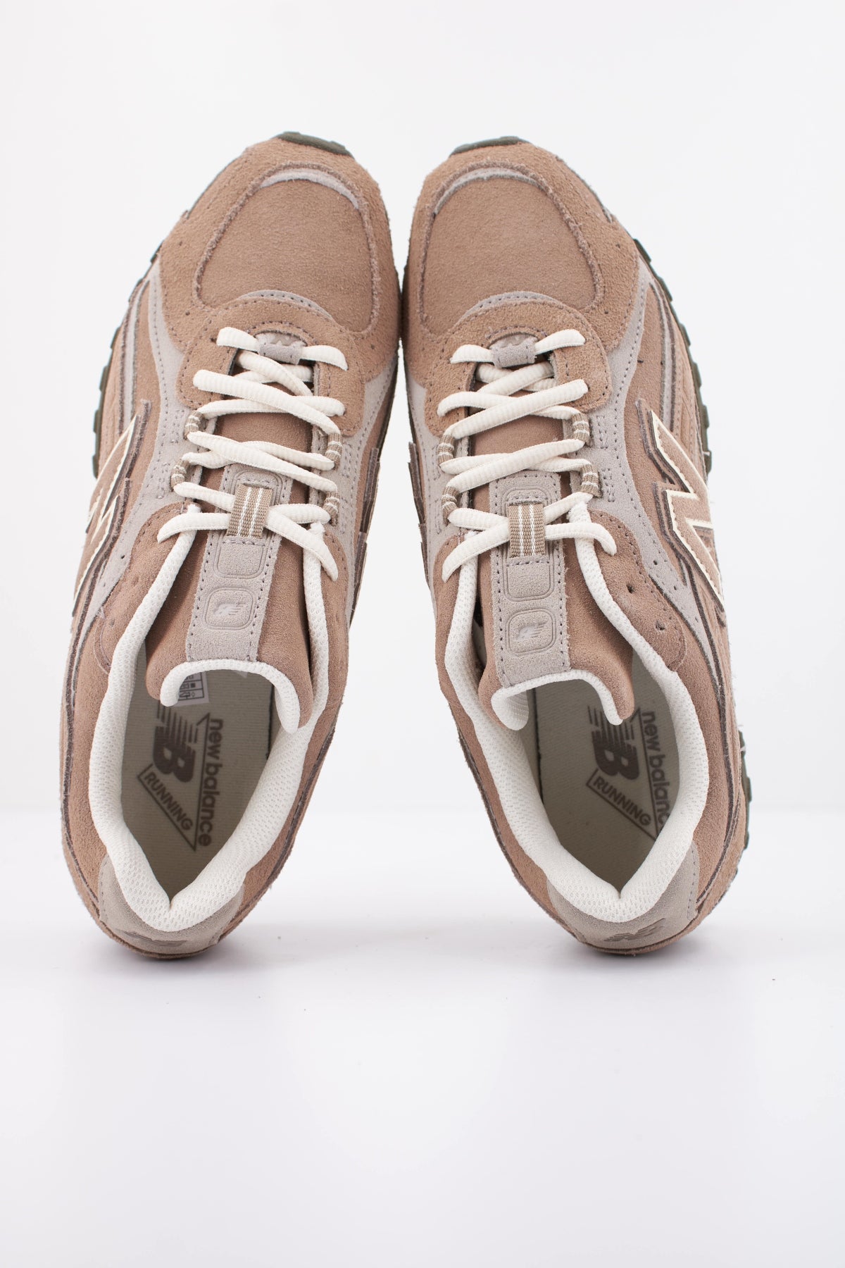 NEW BALANCE UL  en color MMA  (3)